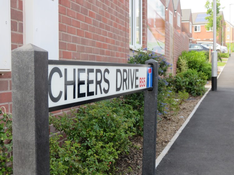 Cheers Drive, Speedwell