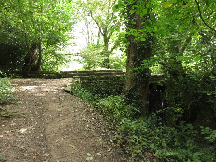 The stone bridge across the creek